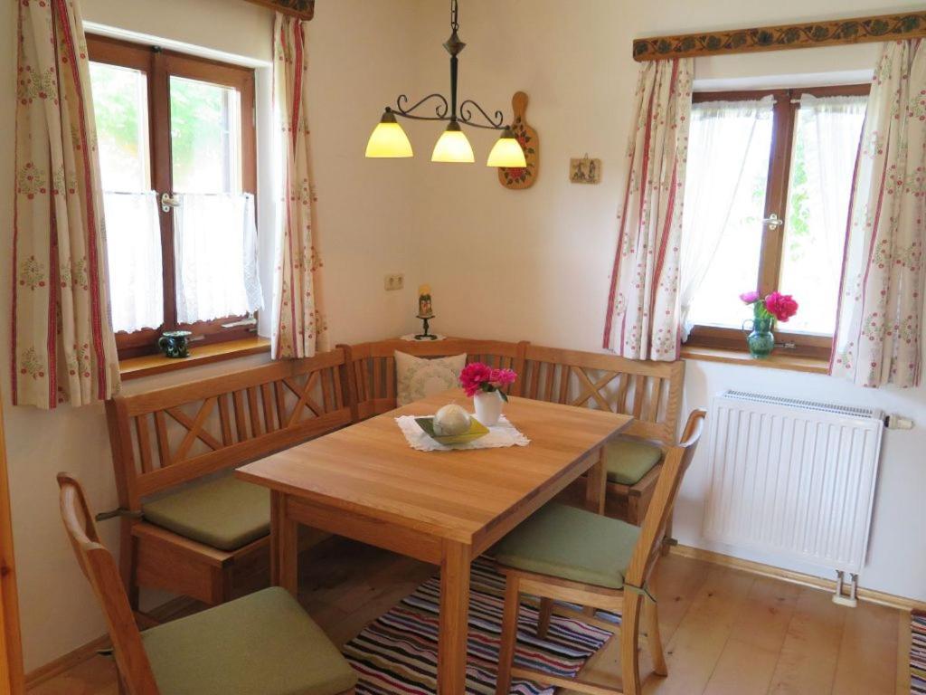 Ferienwohnung Aiblinger Фрасдорф Экстерьер фото